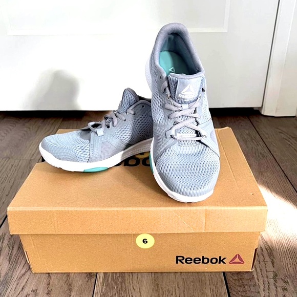 BNIB - Reebok | Women's Flexile Running Shoe | Grey | Size 6 - Picture 1 of 4